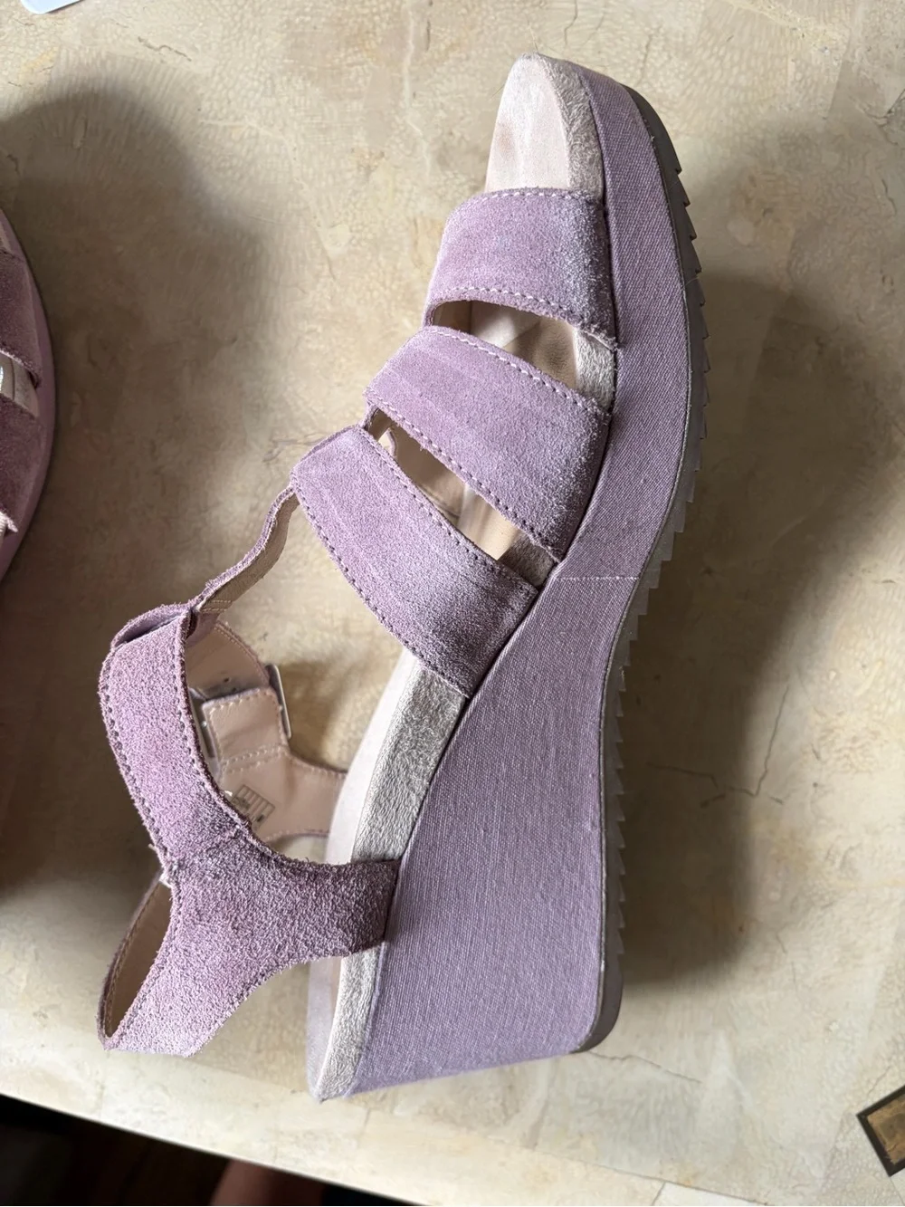 Vionic Platform Suede Sandal - Lilac